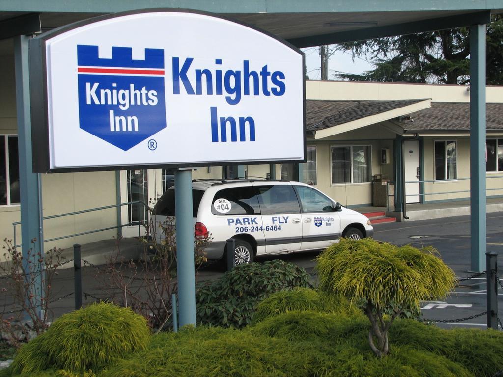 Knights Inn & Suites Seatac Airport Tukwila Dış mekan fotoğraf